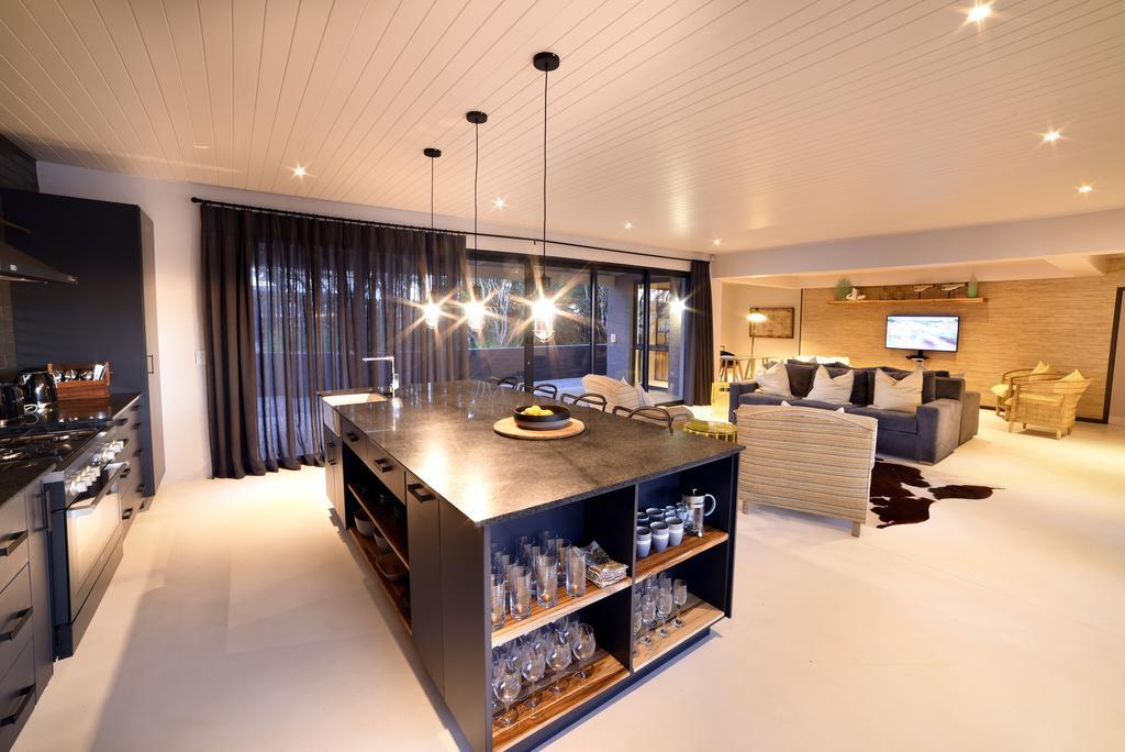 The Boat Shed By The Oyster Collection Villa เคนตัน ออน ซี ภายนอก รูปภาพ